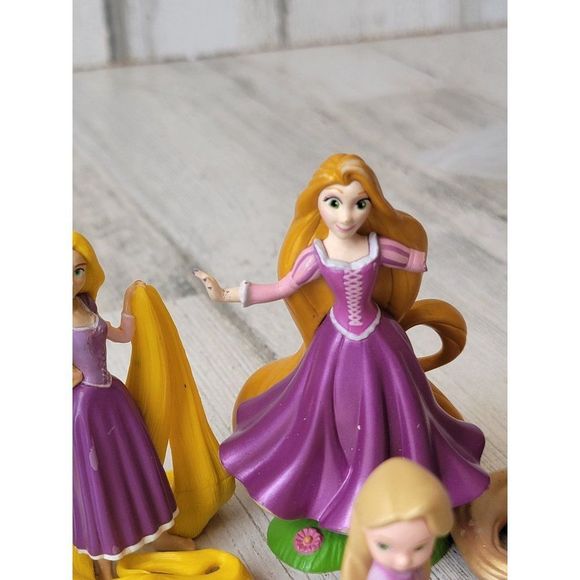 Disney Rapunzel princess playset toddler evil mother toy figure - Picture 3 of 15